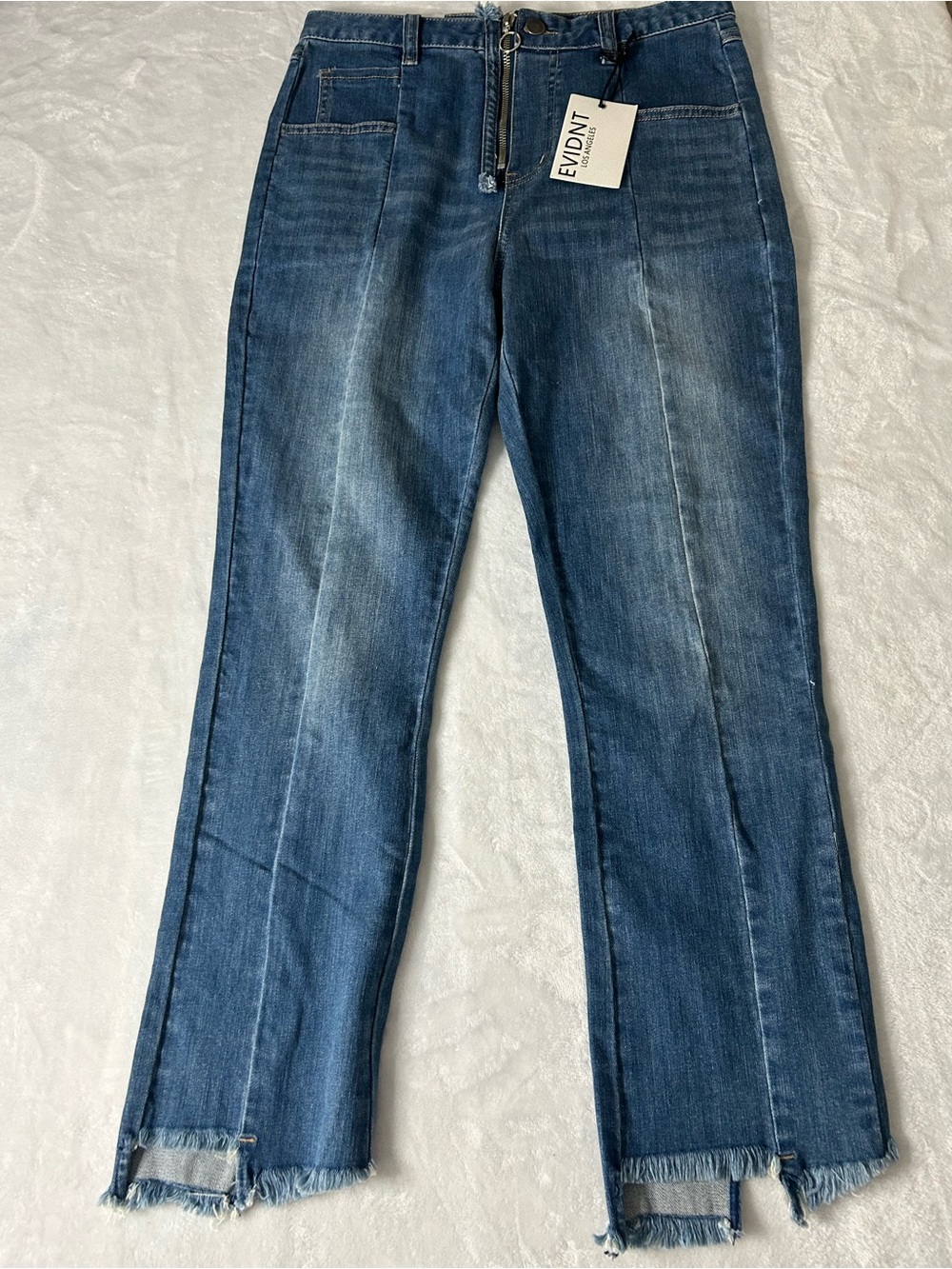 NWT Evidnt Los Angeles Tangier Step Hem Straight Leg Jeans Size 28